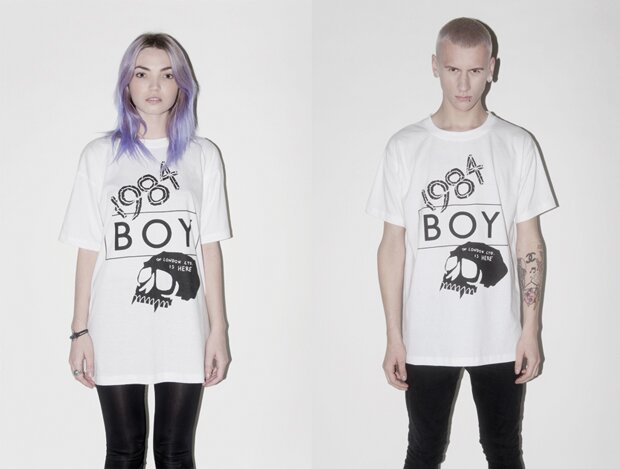 Un T-shirt standard BOY 1984