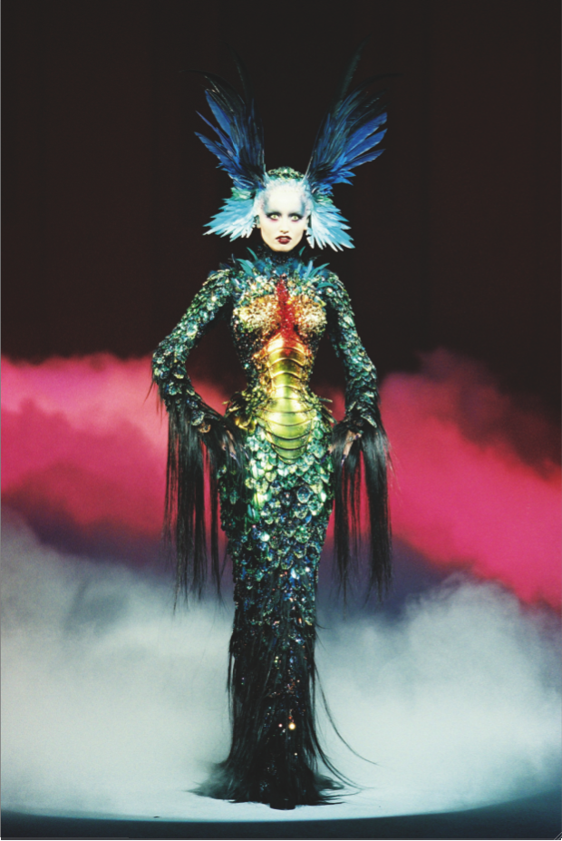 Superheroes in fashion au Met de New York en 2008